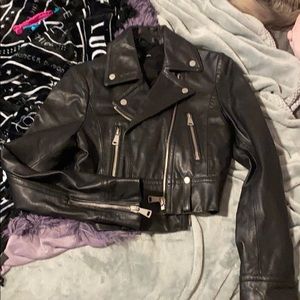 Cropped leather jacket